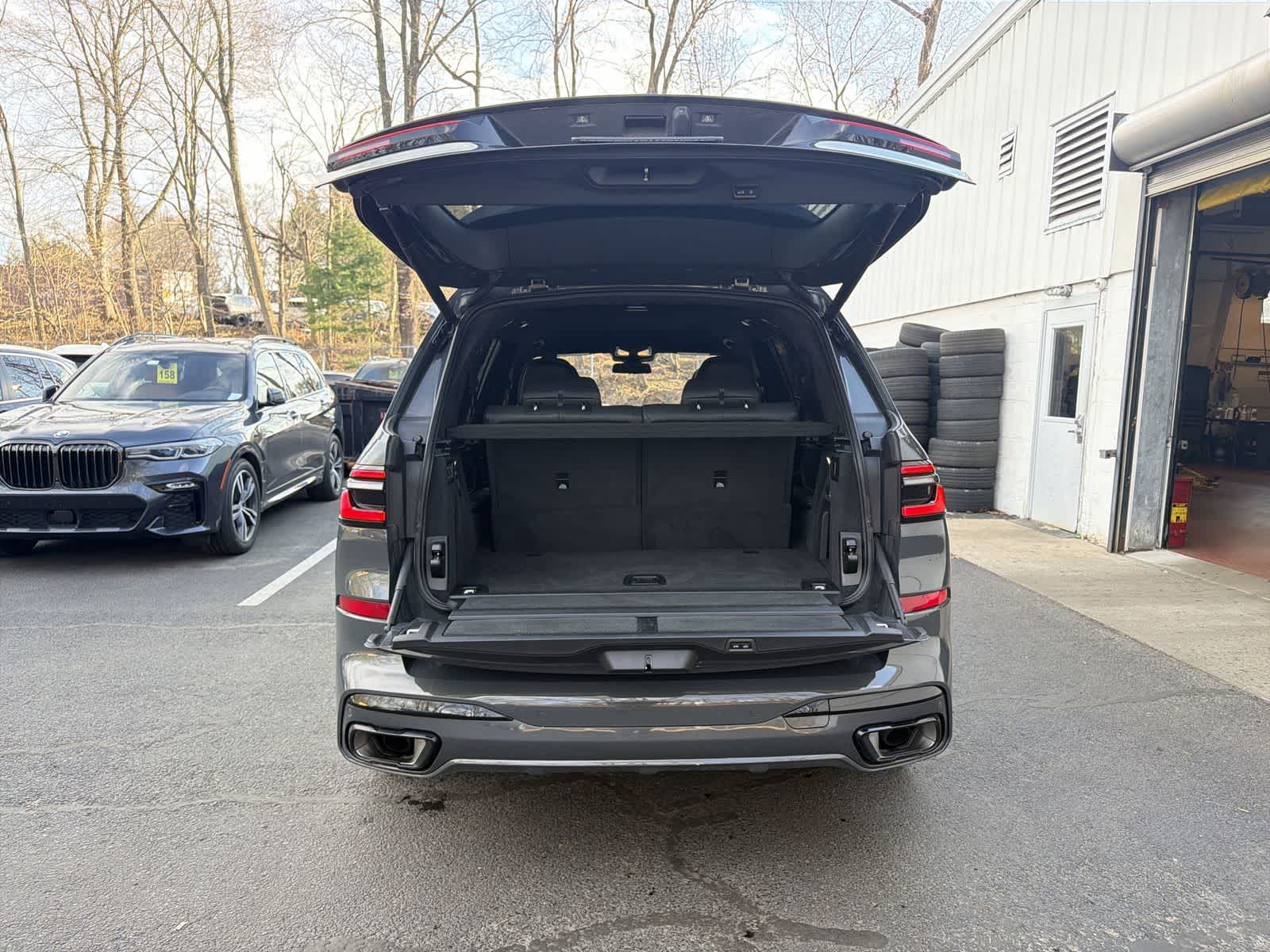 Thumbnail: 2024 BMW X7 - 27