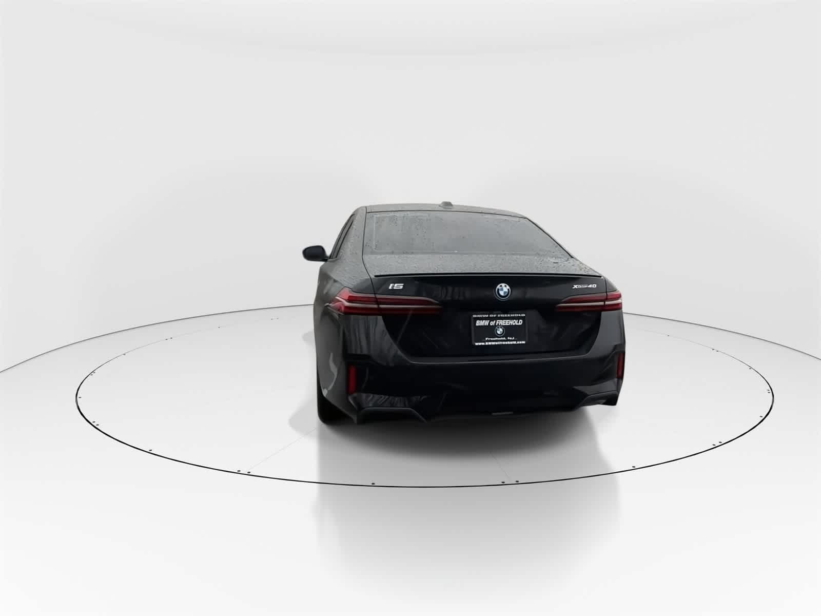 Thumbnail: 2025 BMW i5 - 8