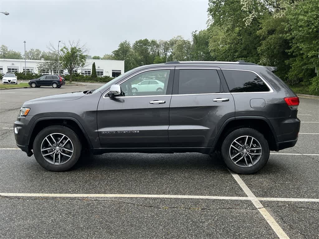 Thumbnail: 2017 Jeep Grand Cherokee - 11