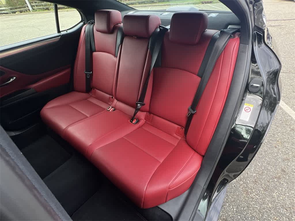 Thumbnail: 2019 Lexus ES - 21