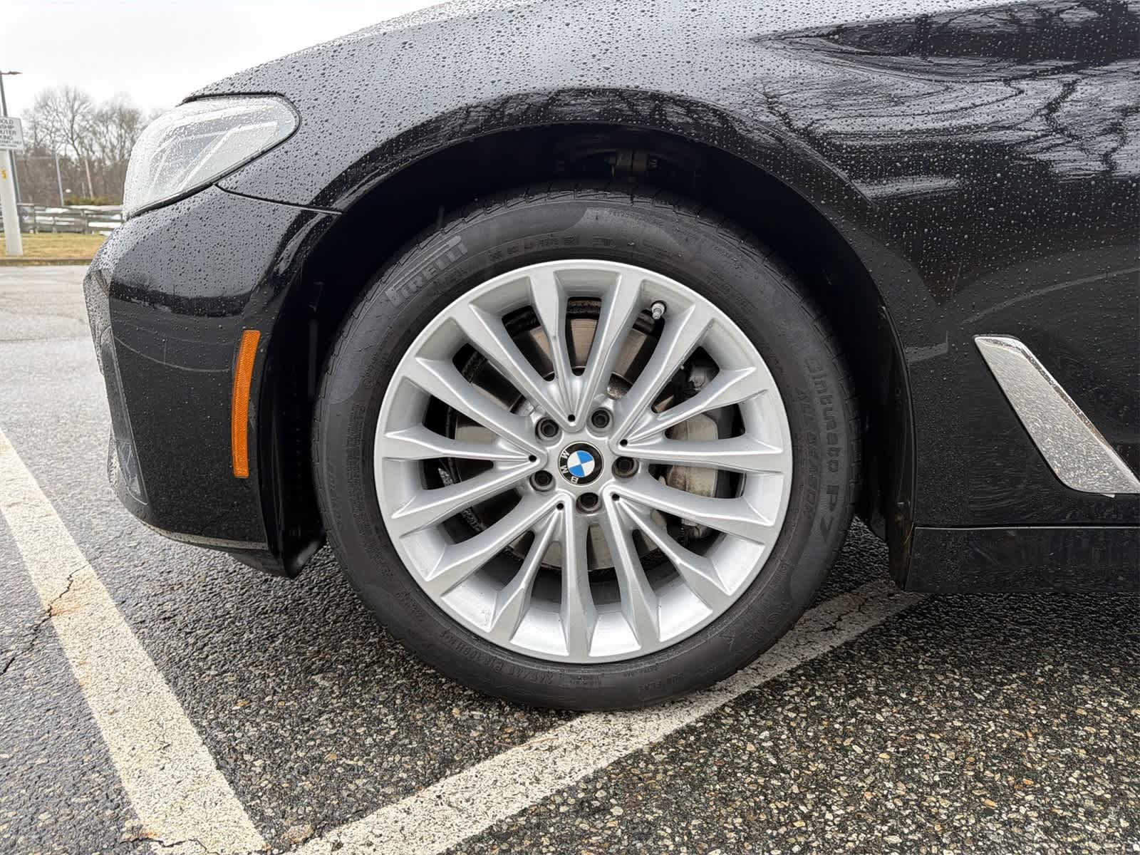 Thumbnail: 2022 BMW 5 Series - 16