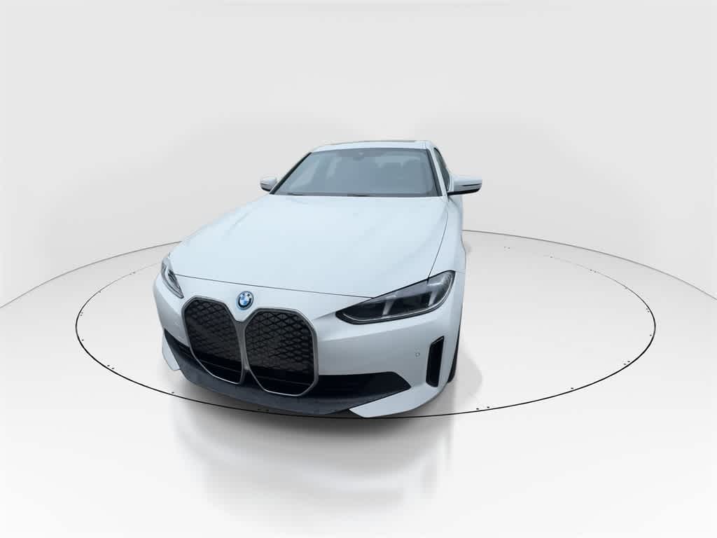 Thumbnail: 2025 BMW i4 - 6