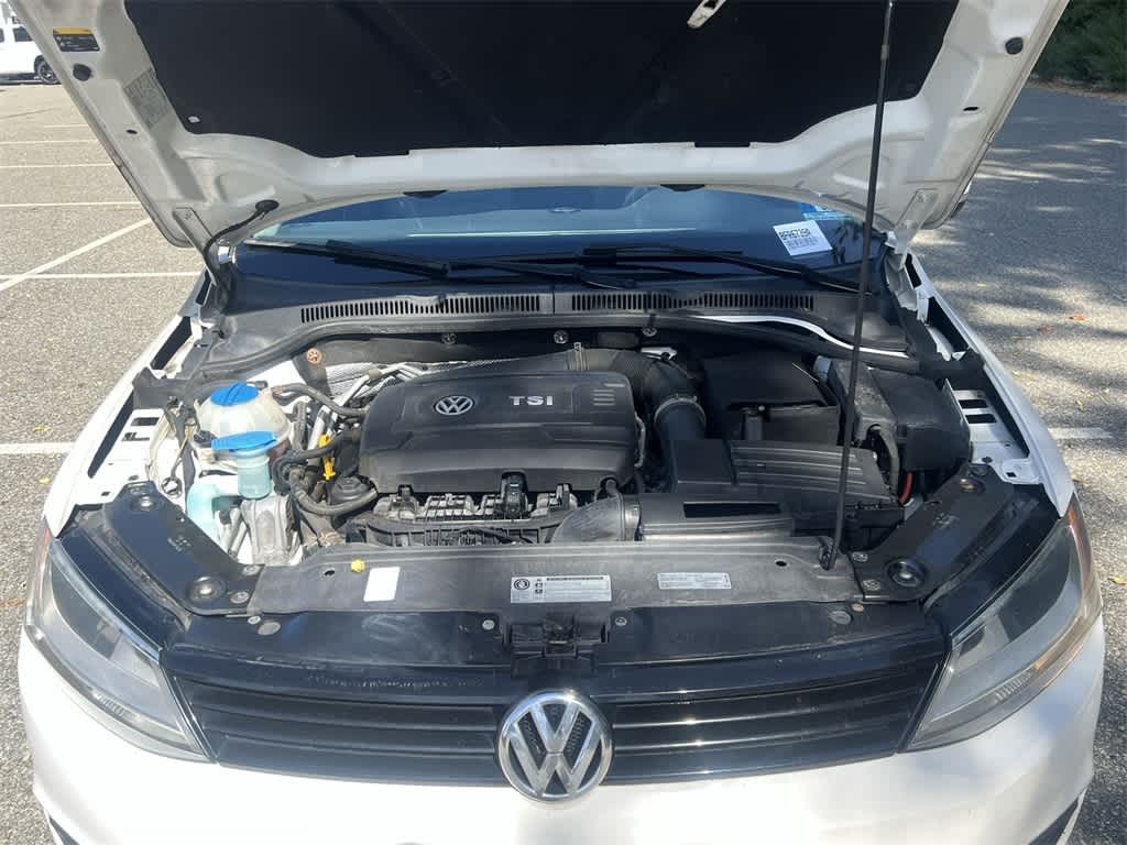 Thumbnail: 2014 Volkswagen Jetta - 17