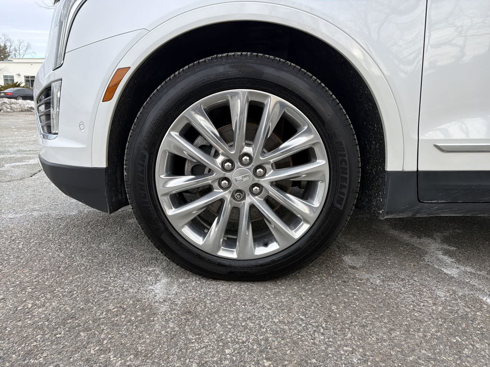 Thumbnail: 2019 Cadillac XT5 - 16