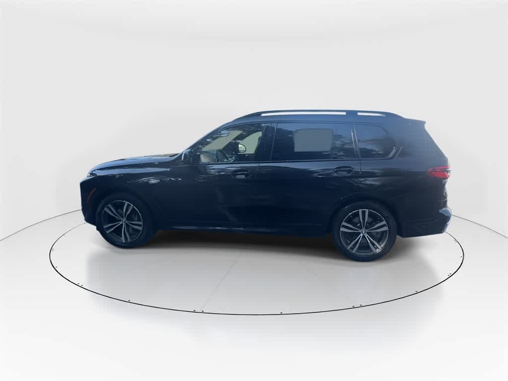 Thumbnail: 2023 BMW X7 - 9
