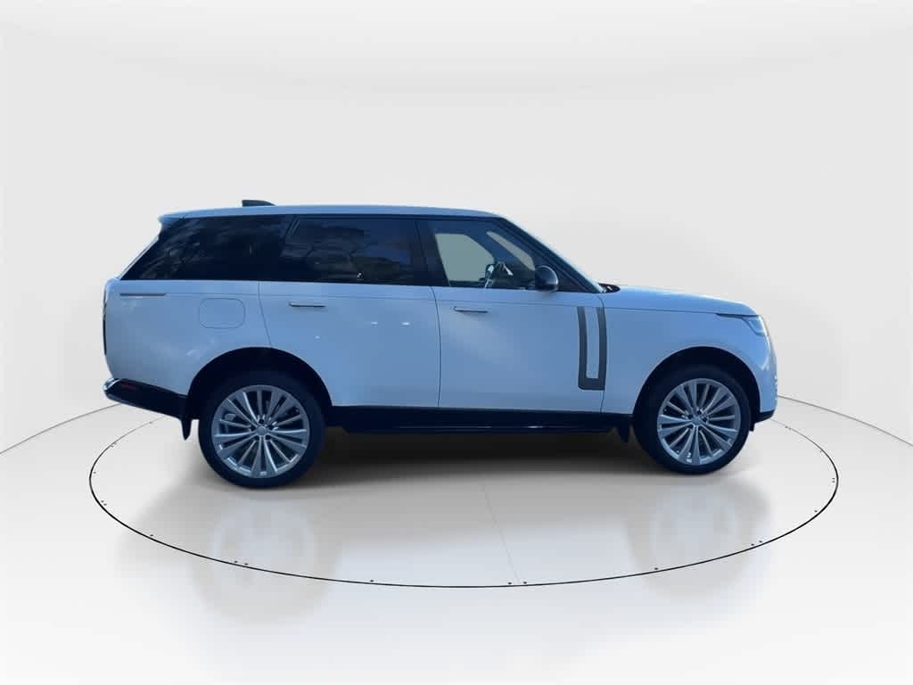 Used 2025 Land Rover Range Rover P530 SE SUV