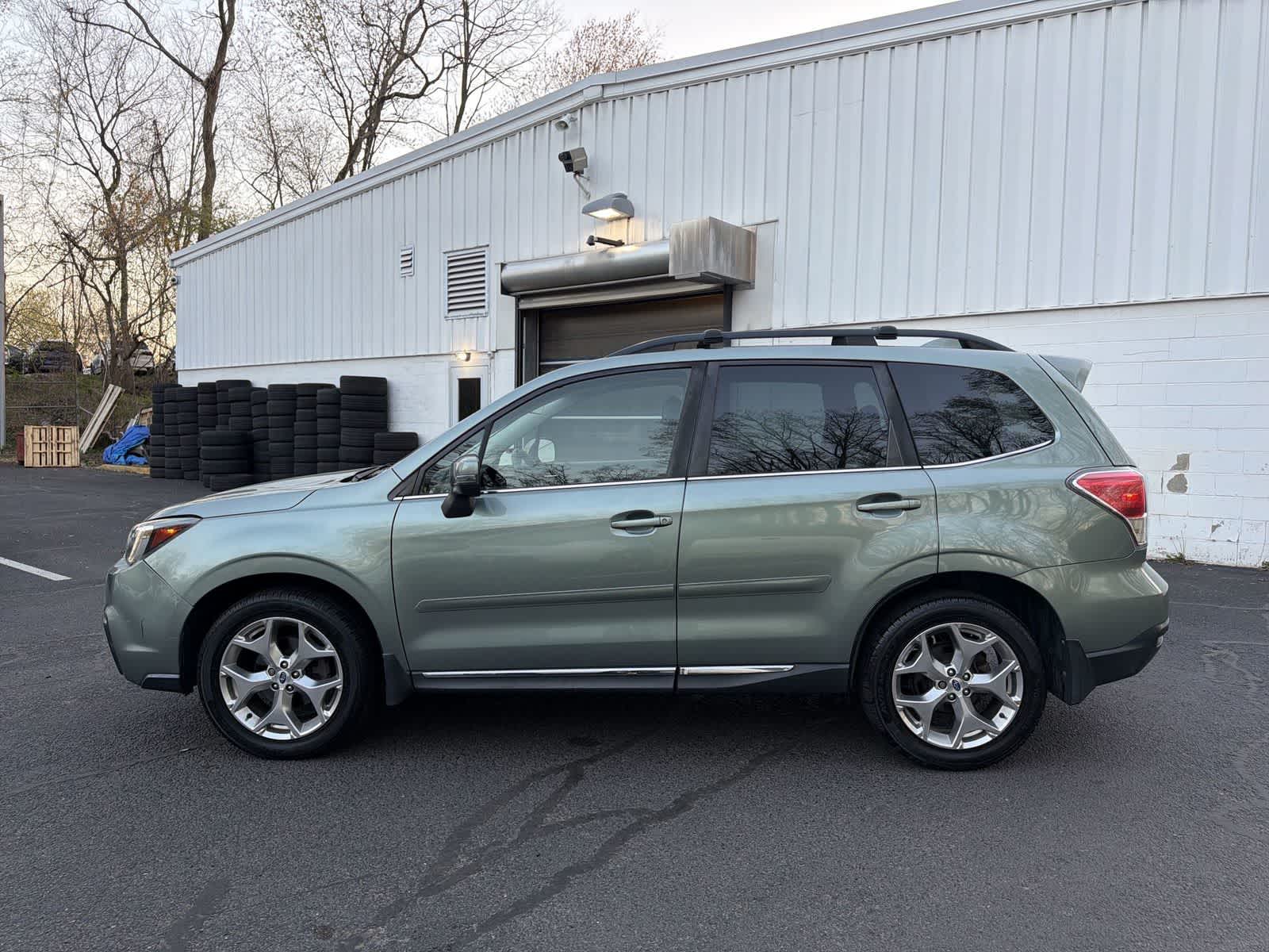 Thumbnail: 2017 Subaru Forester - 11