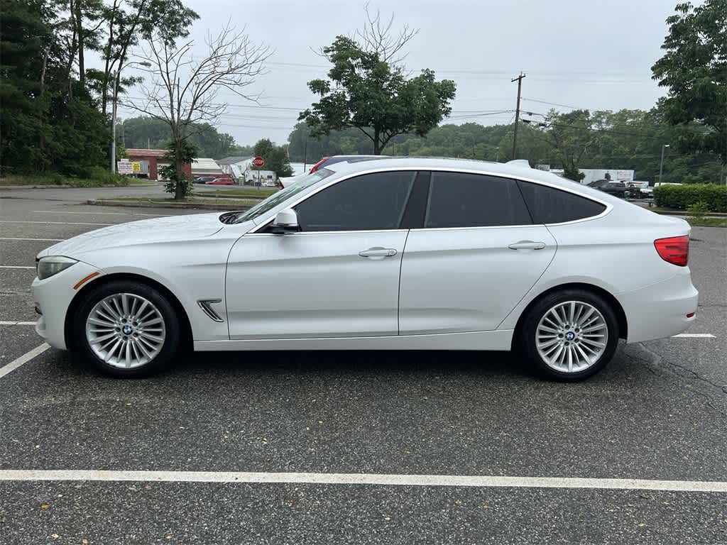 Thumbnail: 2015 BMW 3 Series - 11