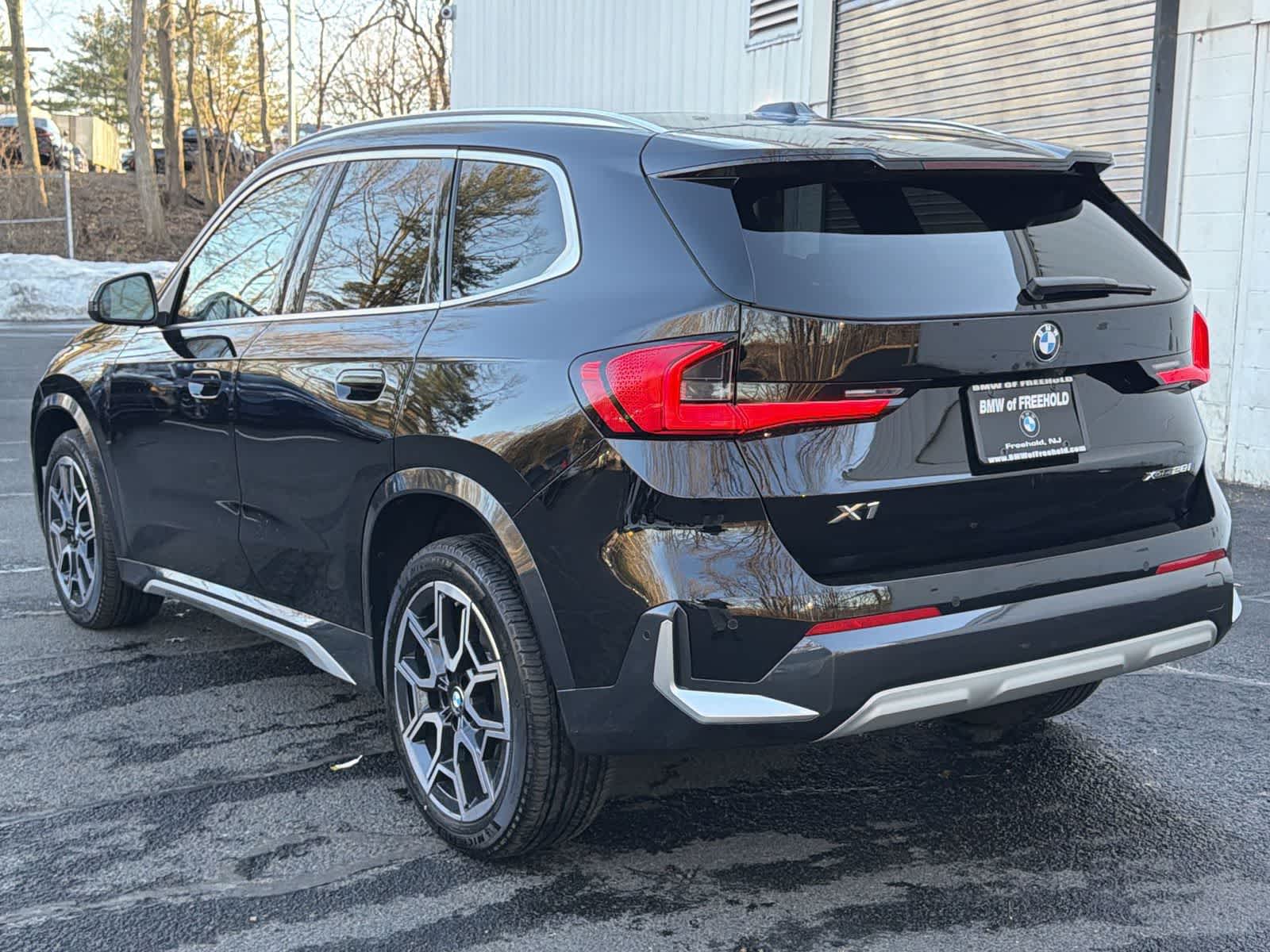 Thumbnail: 2025 BMW X1 - 12