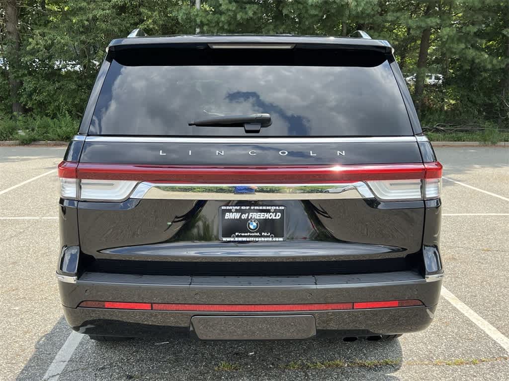 Thumbnail: 2023 Lincoln Navigator - 13