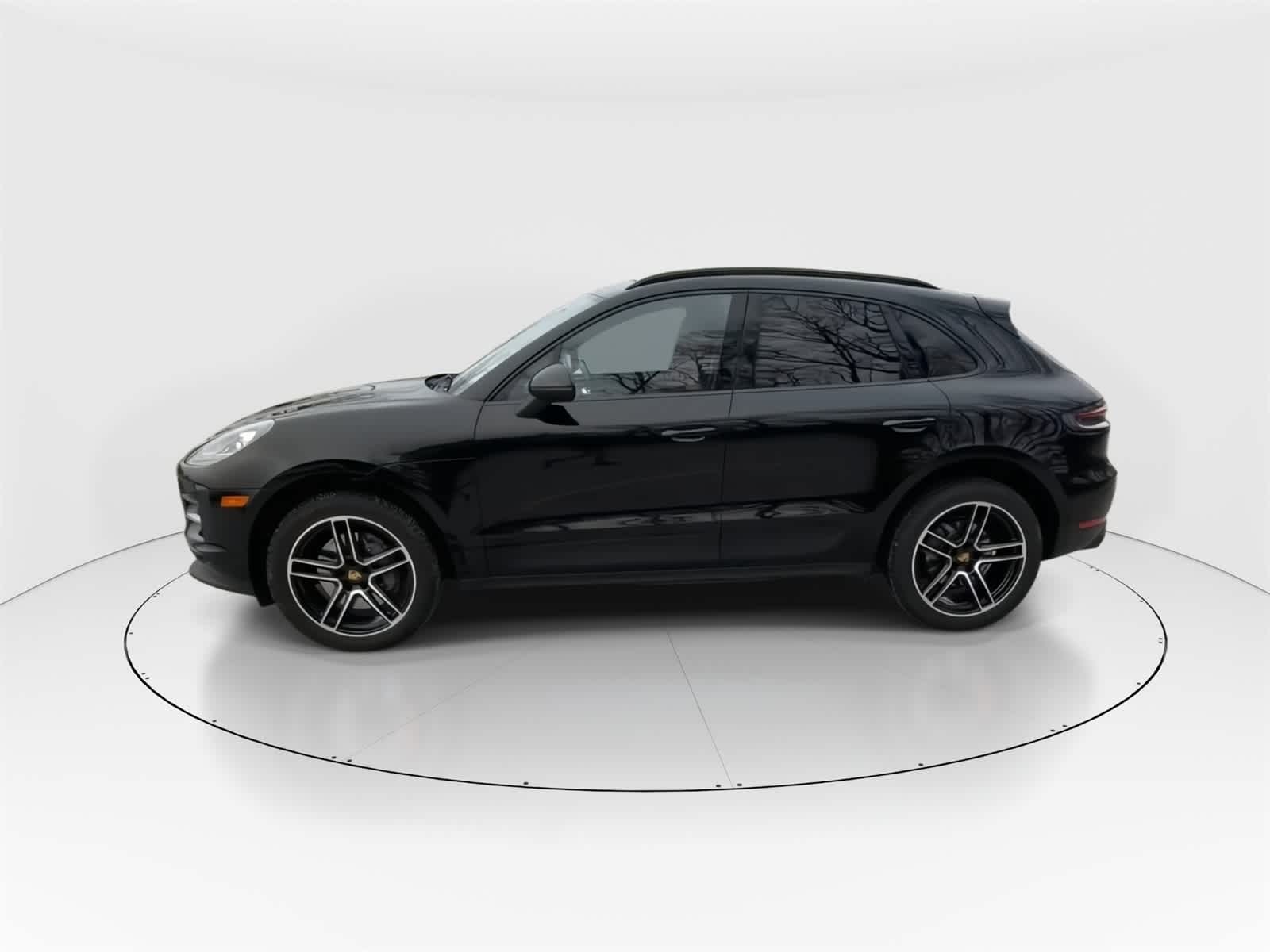 Thumbnail: 2020 Porsche Macan - 6