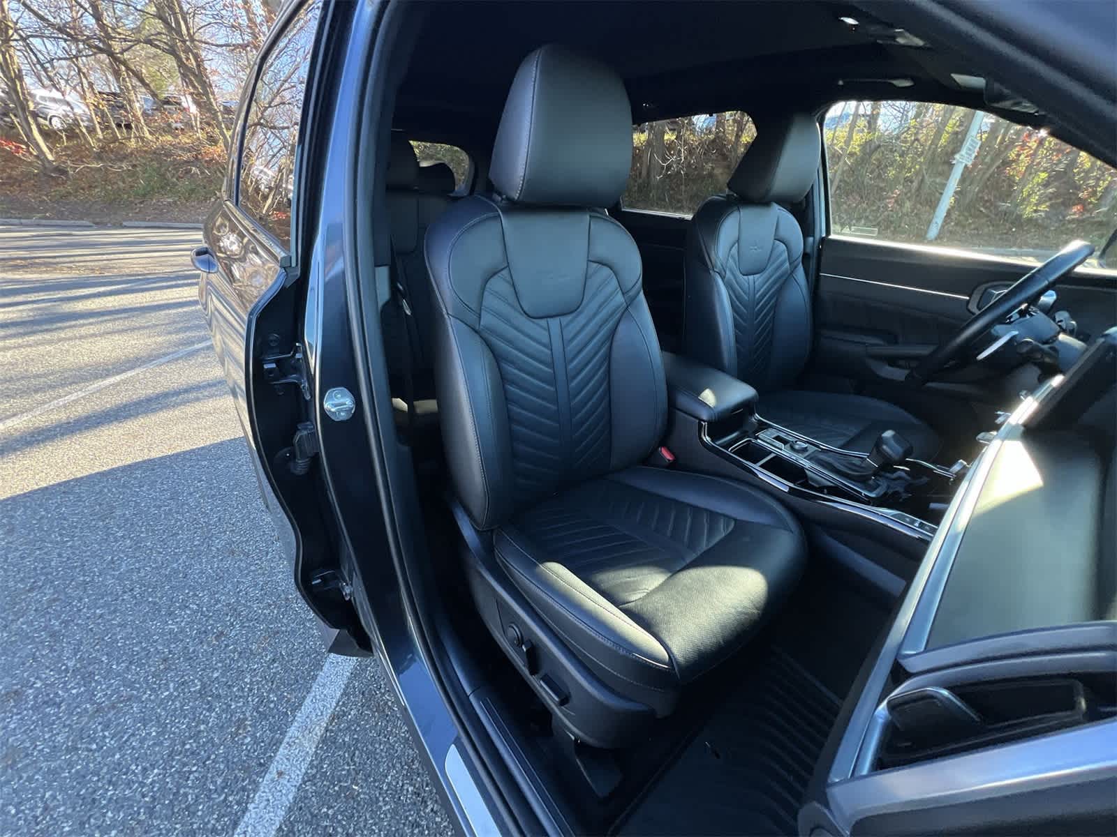 Thumbnail: 2024 Kia Sorento - 22