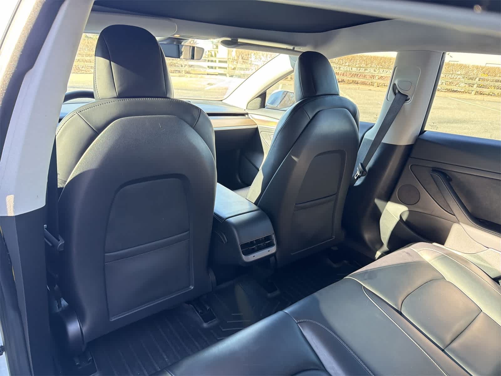 Thumbnail: 2022 Tesla Model 3 - 20