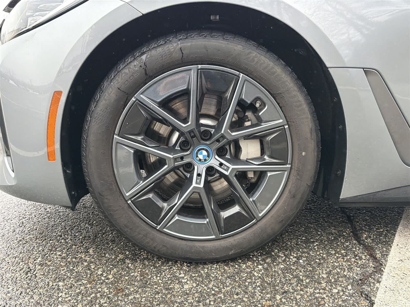 Thumbnail: 2023 BMW i4 - 16