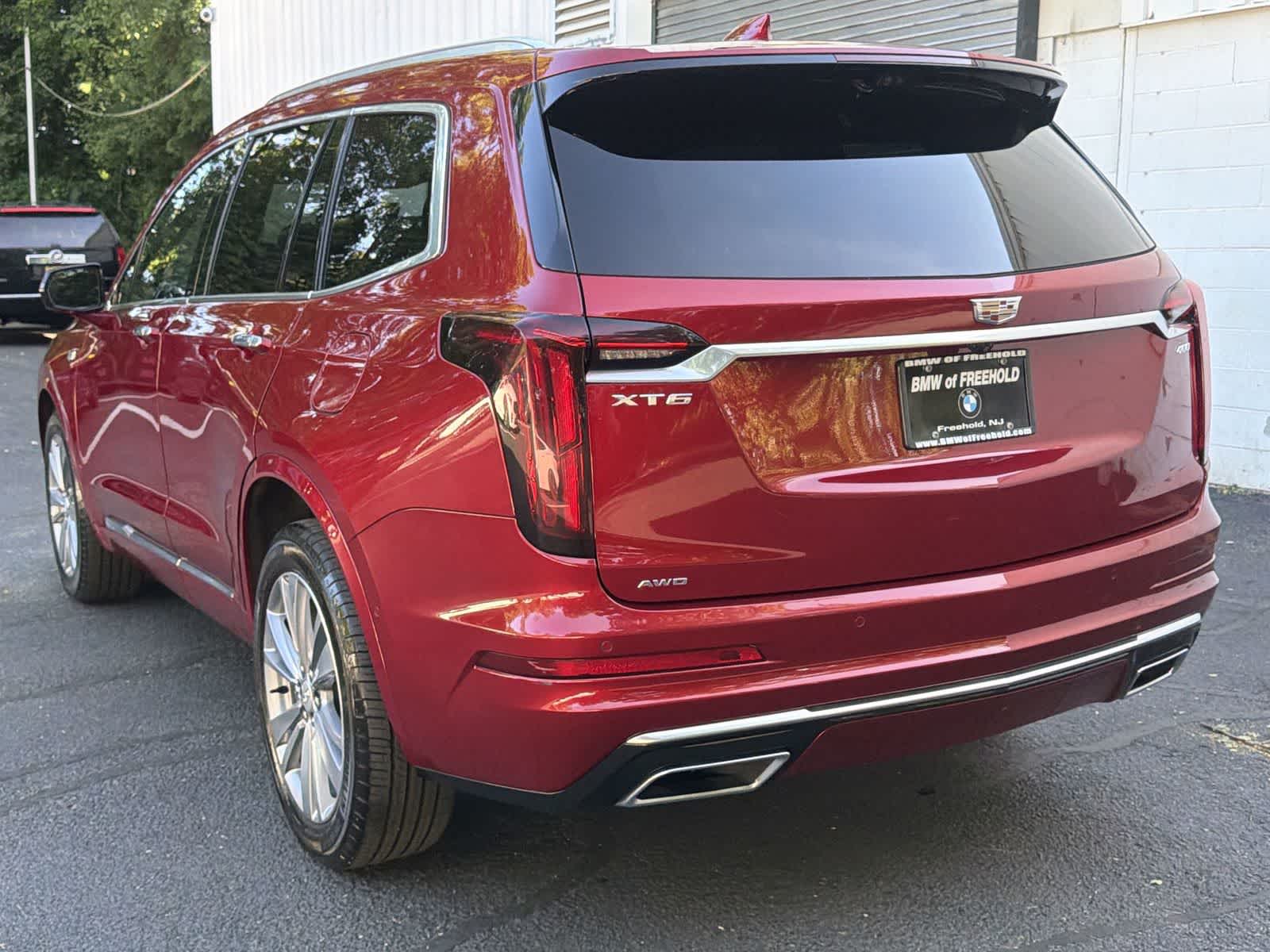 Thumbnail: 2023 Cadillac XT6 - 11
