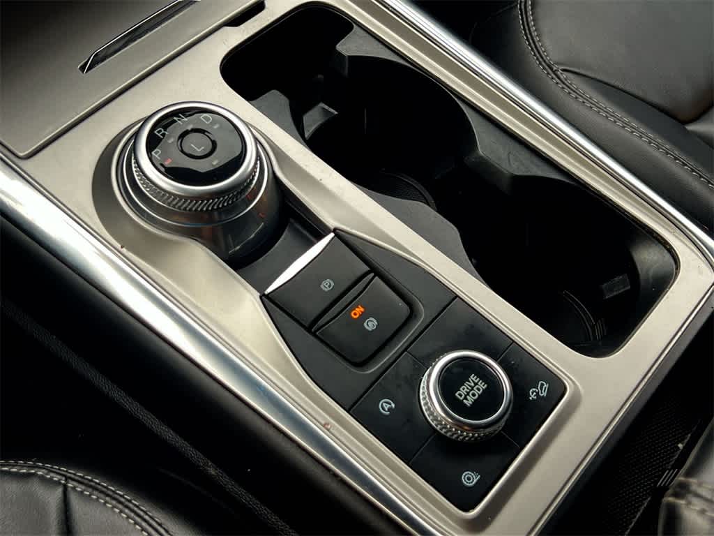 Thumbnail: 2021 Ford Explorer - 25