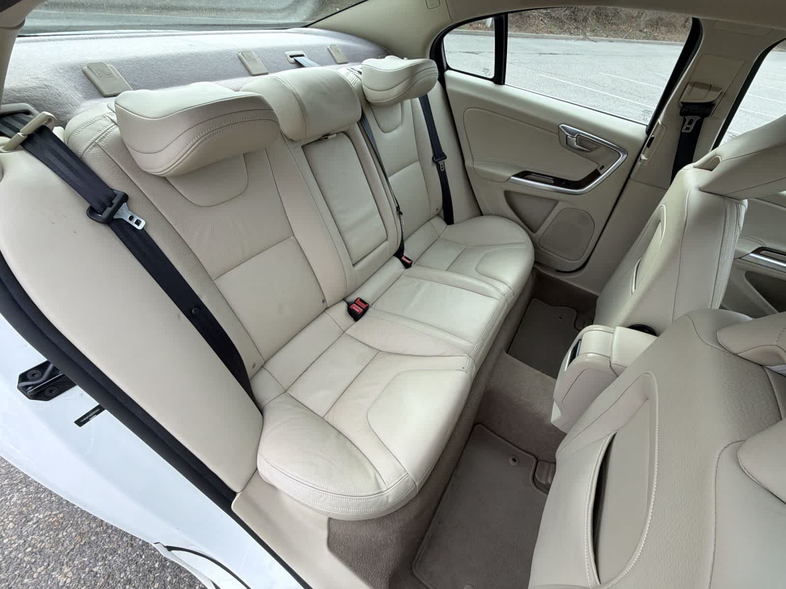 Thumbnail: 2013 Volvo S60 - 21