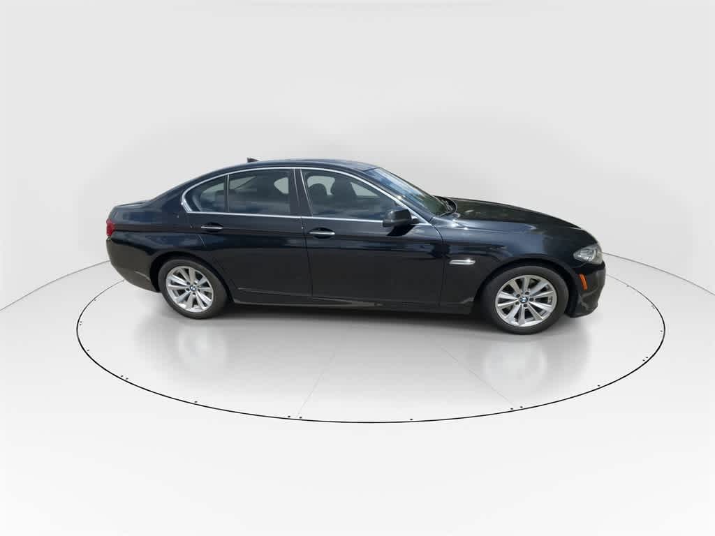 Thumbnail: 2015 BMW 5 Series - 9