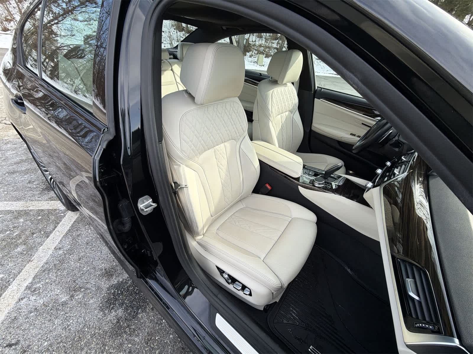 Thumbnail: 2019 BMW 5 Series - 22