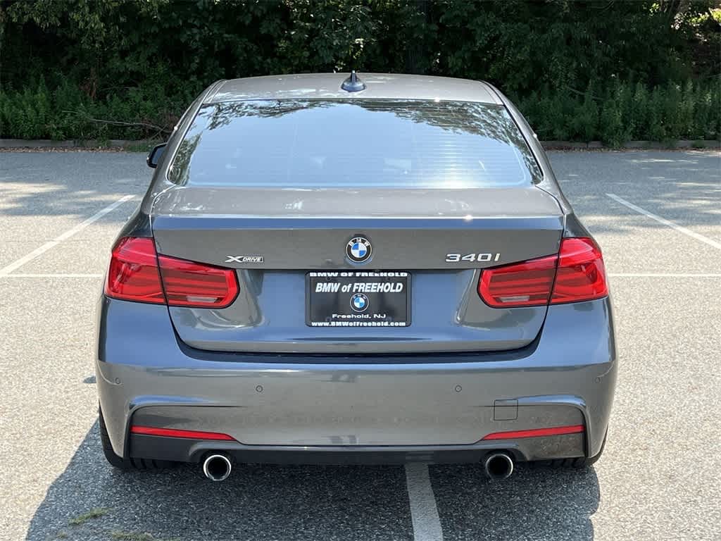 Thumbnail: 2016 BMW 3 Series - 13