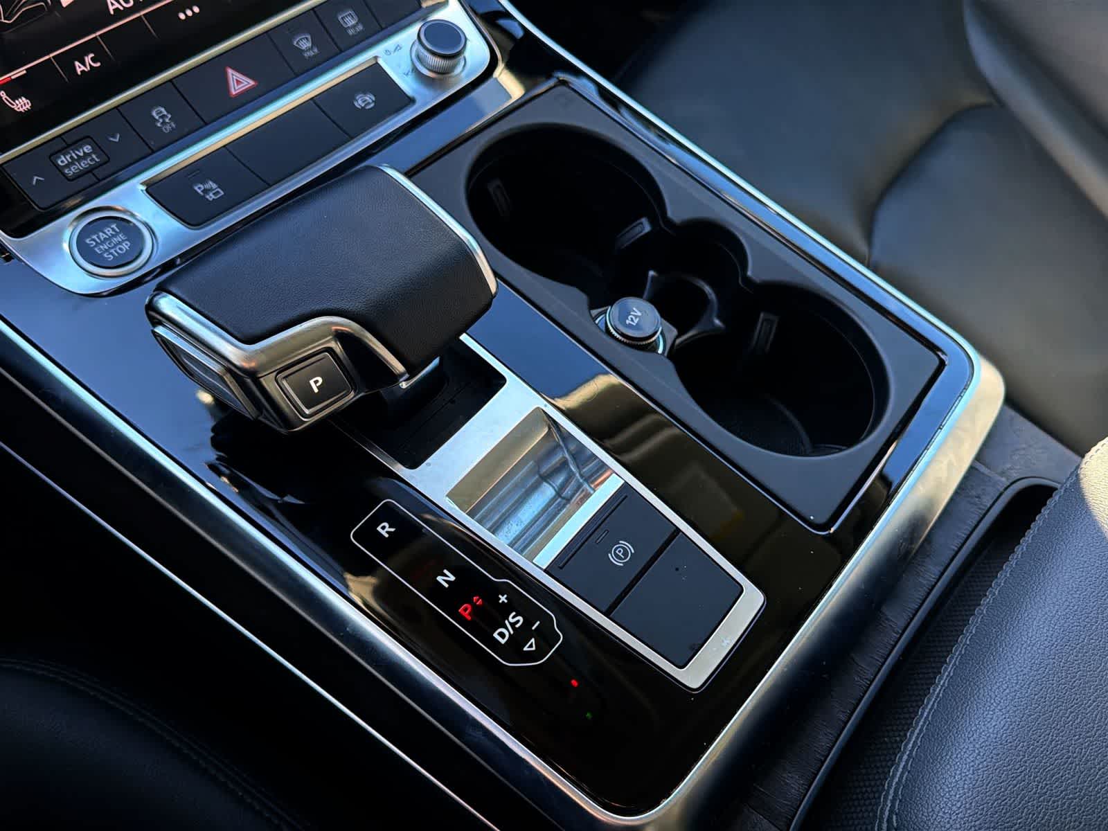 Thumbnail: 2022 Audi Q7 - 25