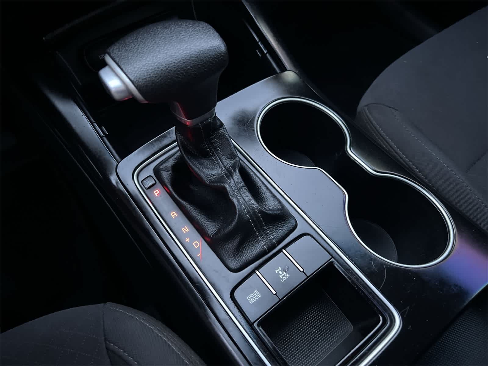 Thumbnail: 2020 Kia Sorento - 25