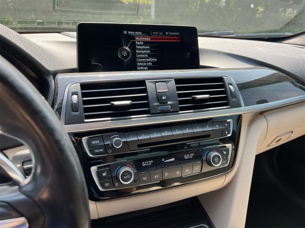 Thumbnail: 2016 BMW 3 Series - 23