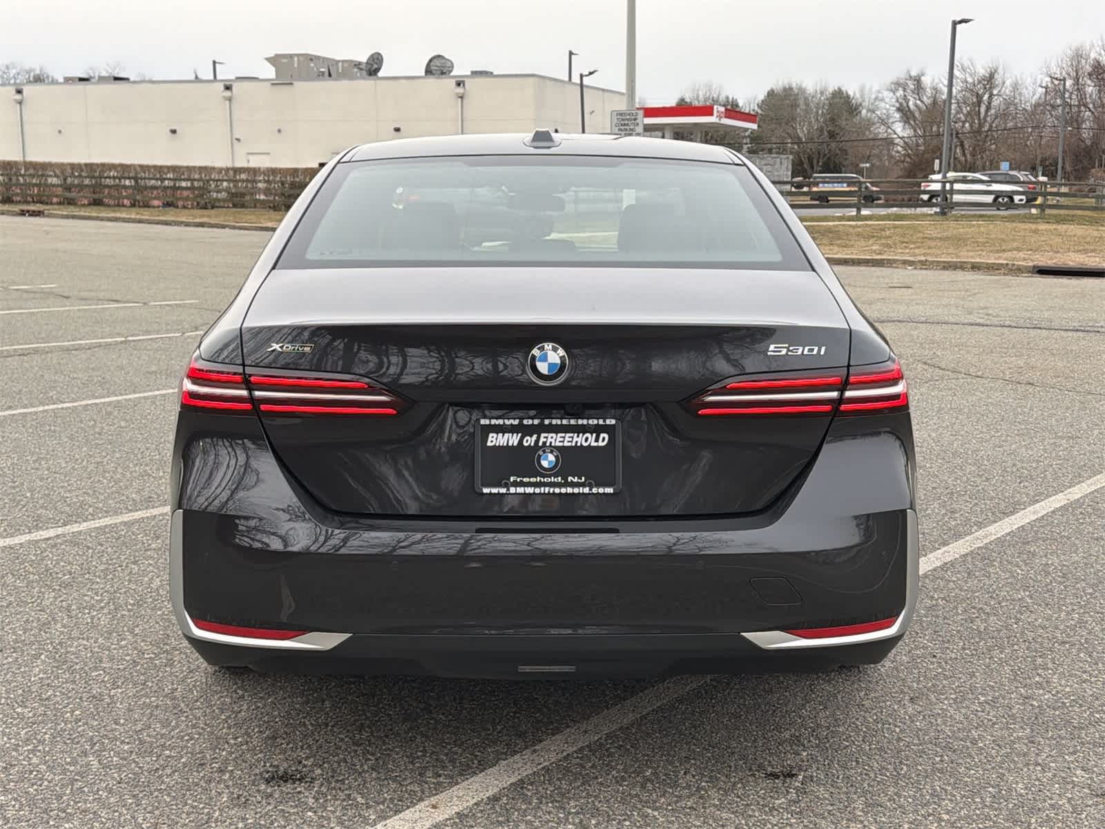 Thumbnail: 2026 BMW 5 Series - 13