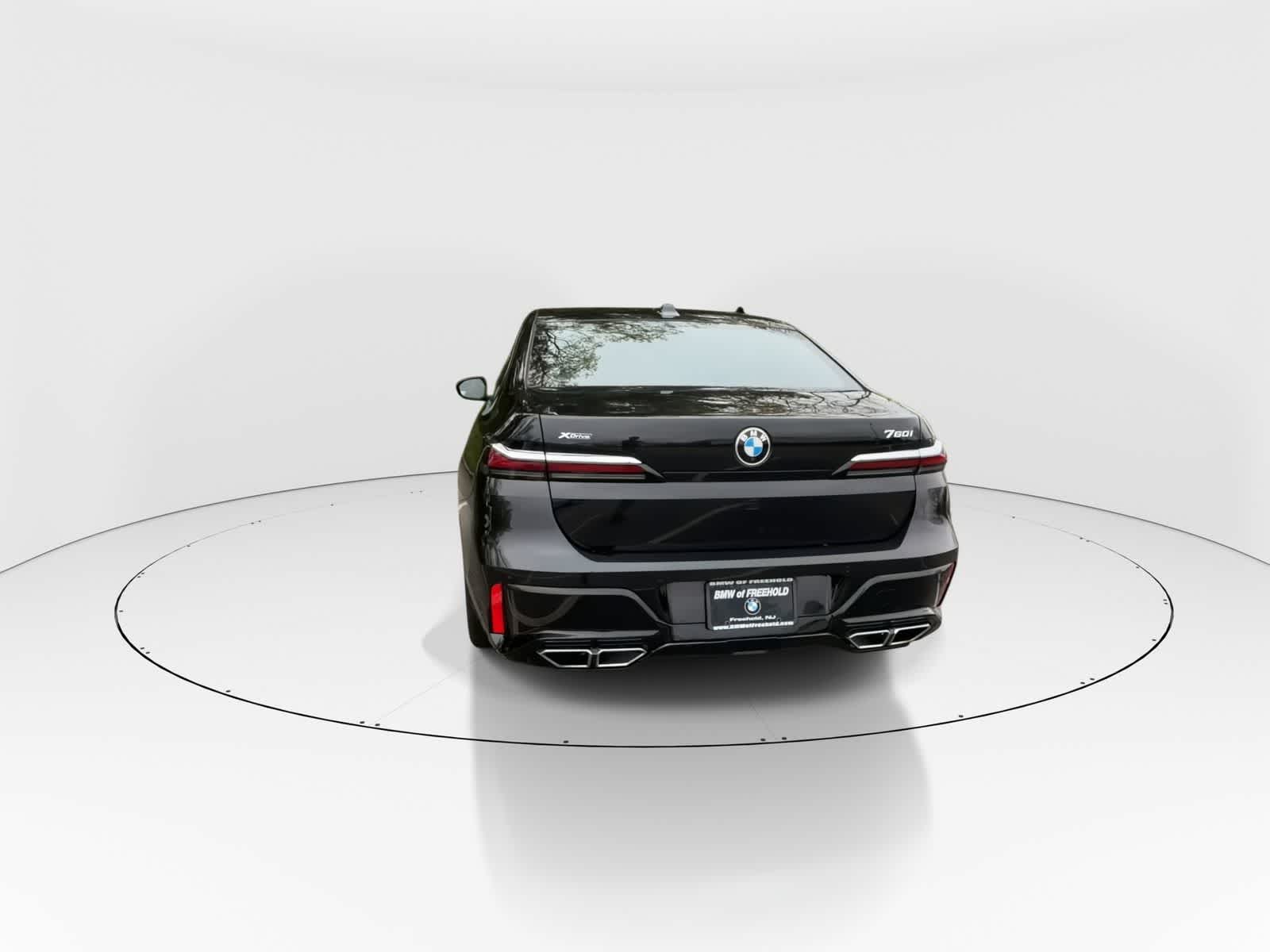 Thumbnail: 2023 BMW 7 Series - 7