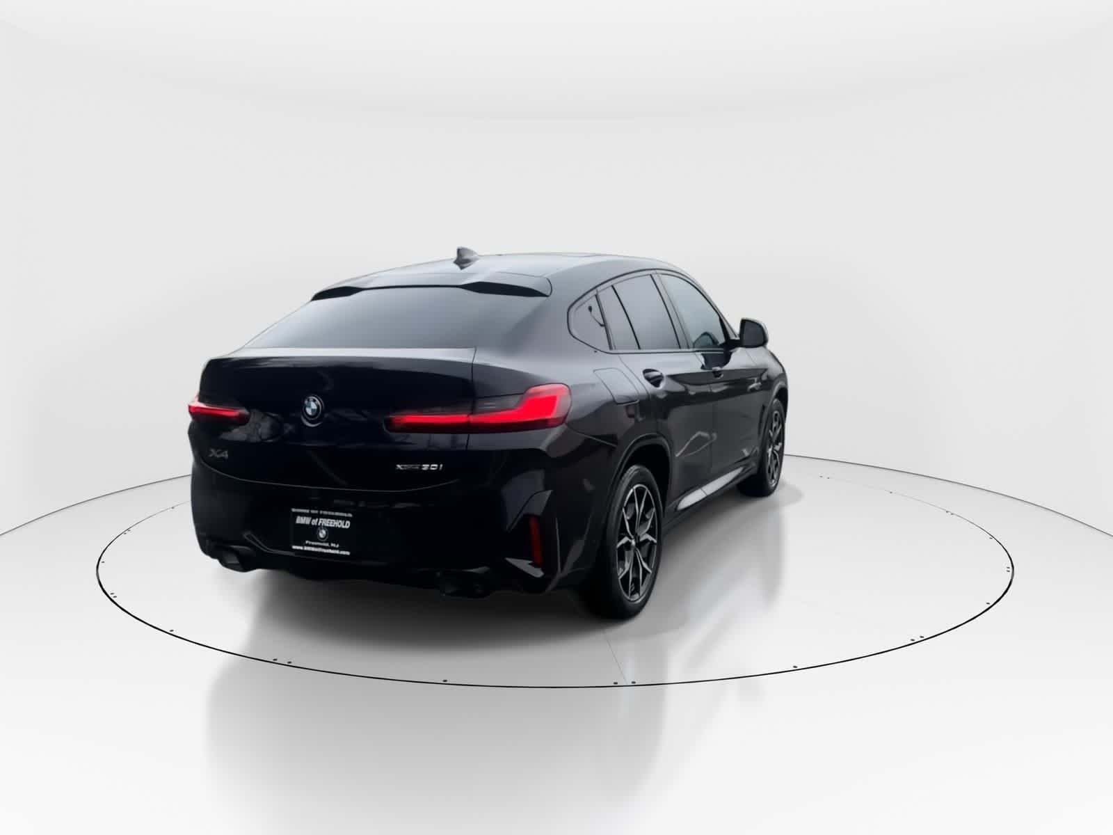 Thumbnail: 2023 BMW X4 - 7