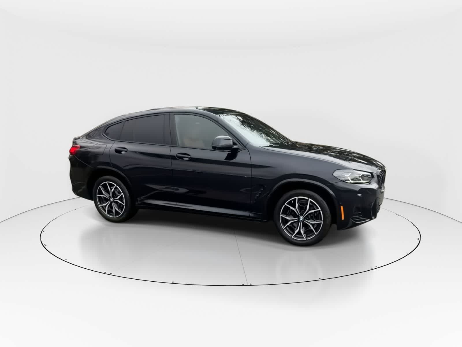 Thumbnail: 2023 BMW X4 - 9