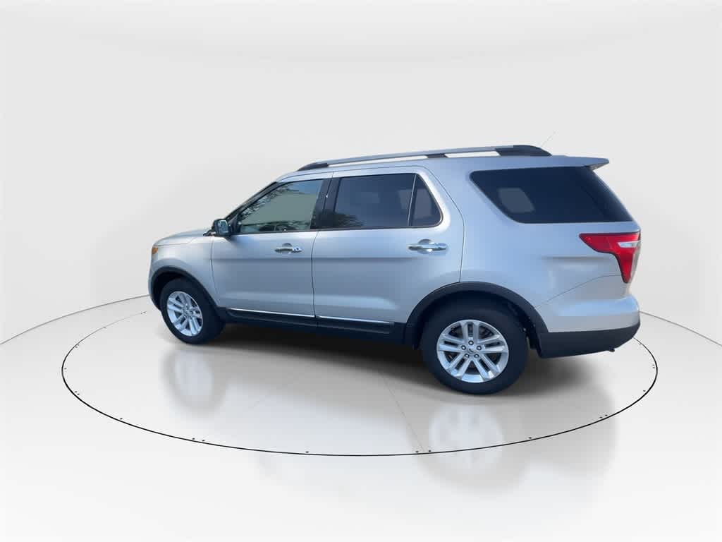 Thumbnail: 2015 Ford Explorer - 6