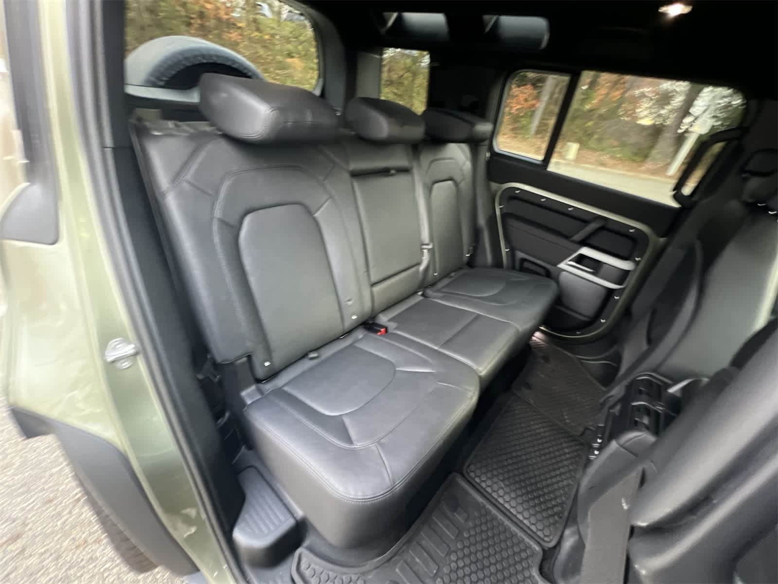 Thumbnail: 2024 Land Rover Defender - 21