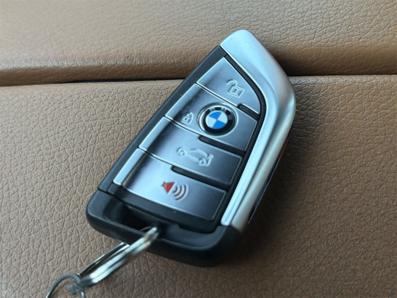 Thumbnail: 2018 BMW 5 Series - 28