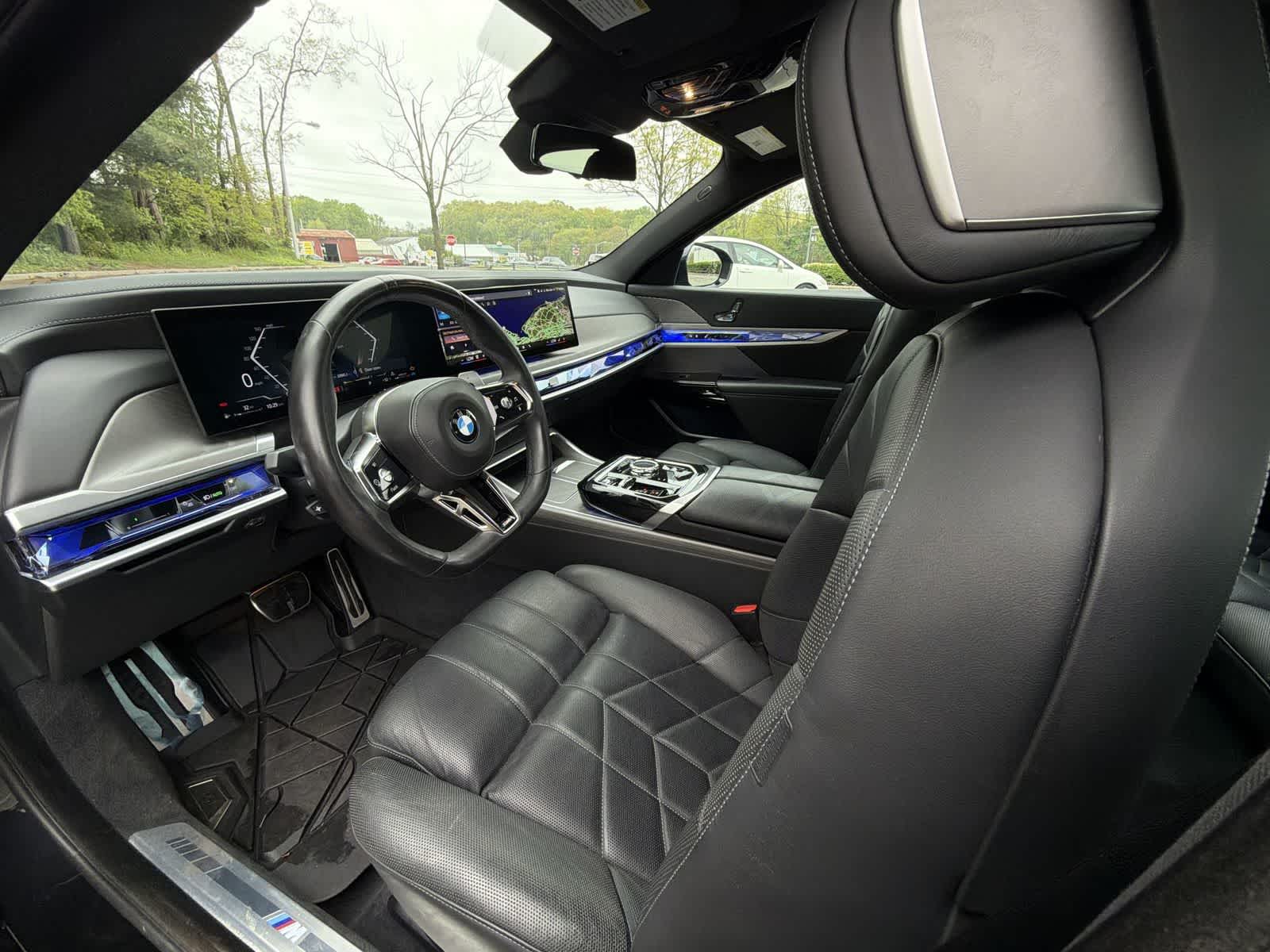 Thumbnail: 2023 BMW 7 Series - 10