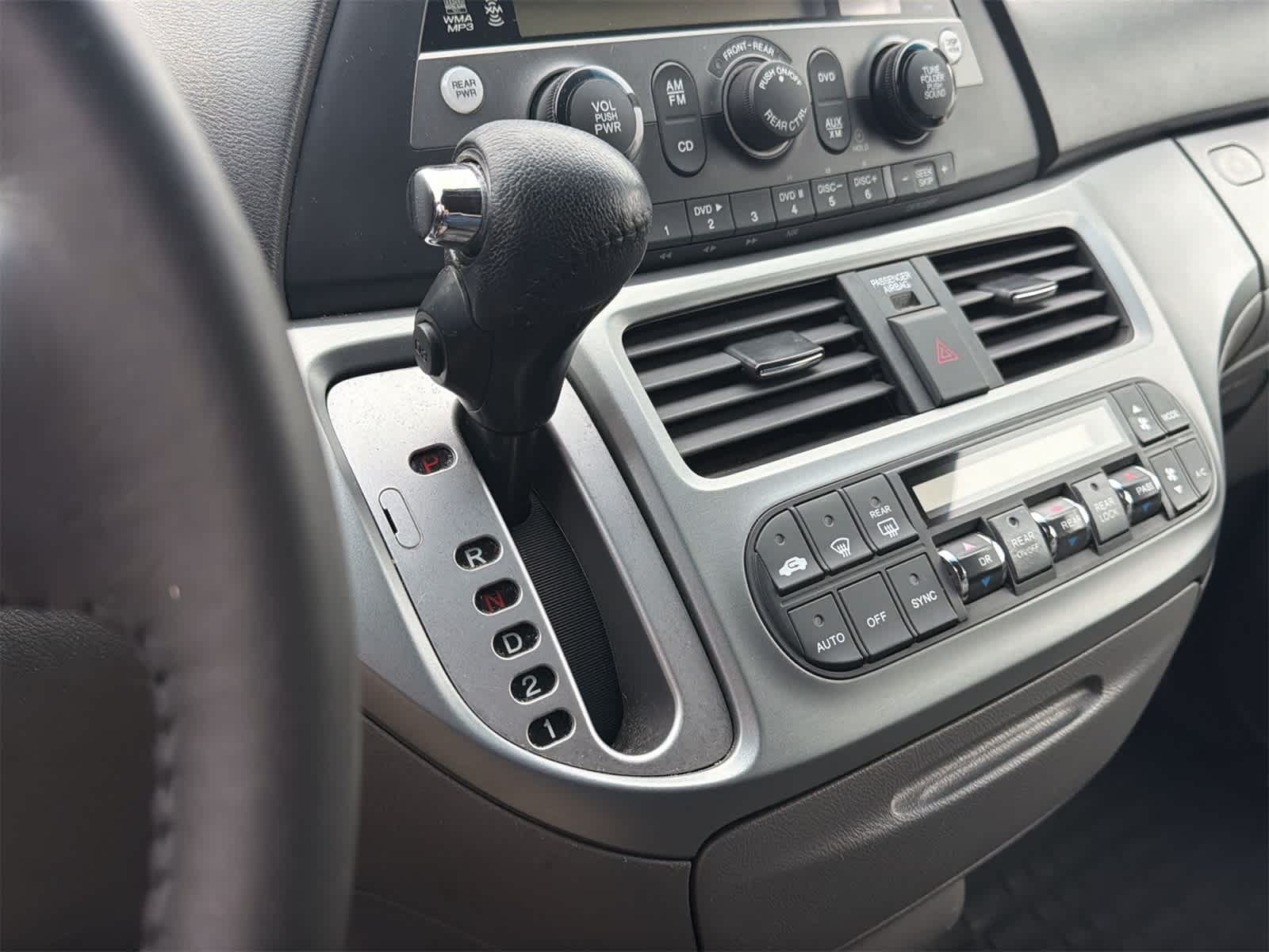 Thumbnail: 2008 Honda Odyssey - 25