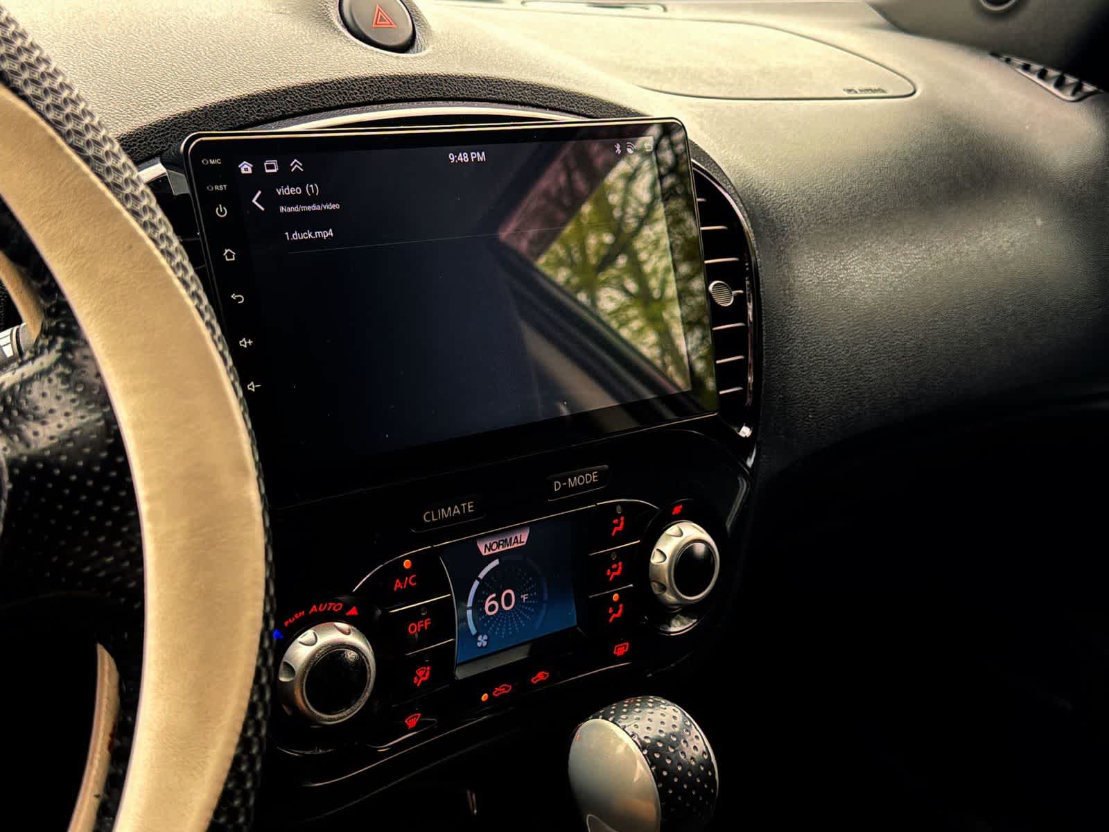 Thumbnail: 2014 Nissan Juke - 24