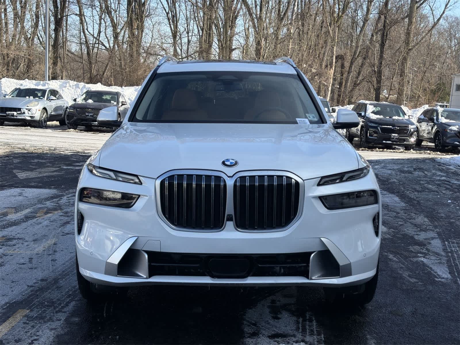 Thumbnail: 2026 BMW X7 - 14
