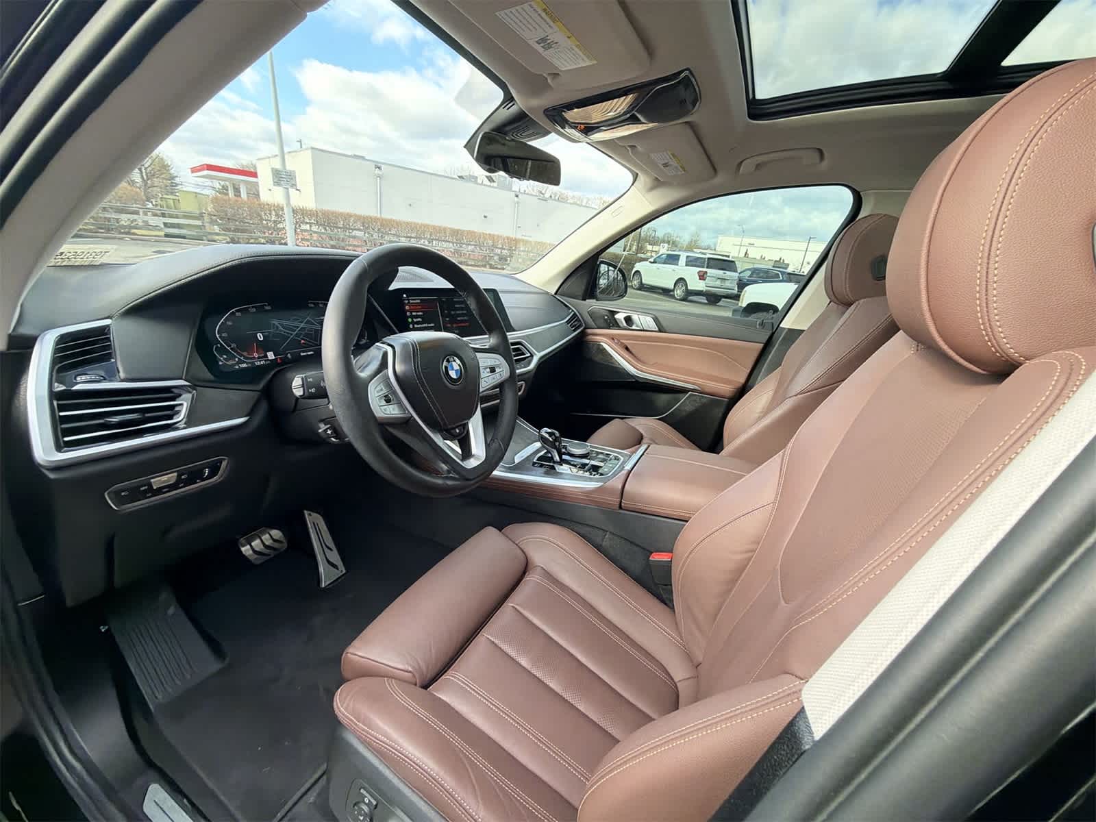 Thumbnail: 2022 BMW X7 - 10