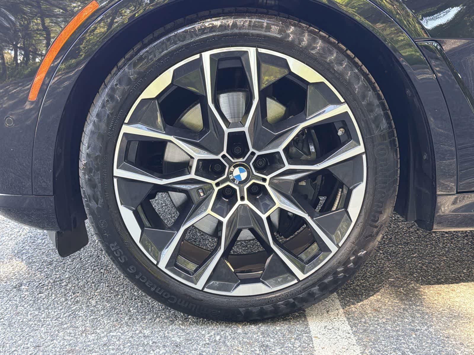 Thumbnail: 2023 BMW X7 - 16