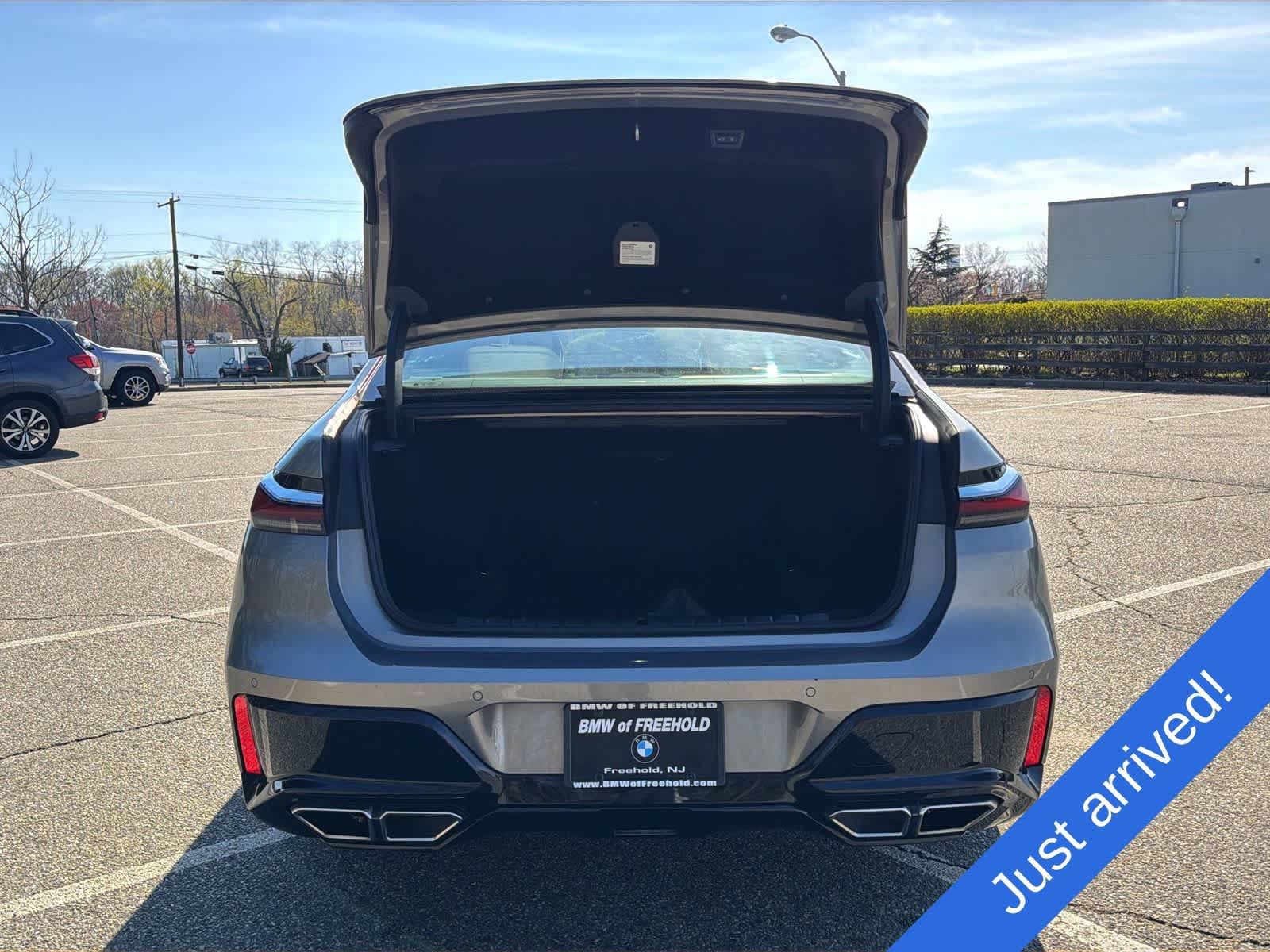 Thumbnail: 2023 BMW 7 Series - 27