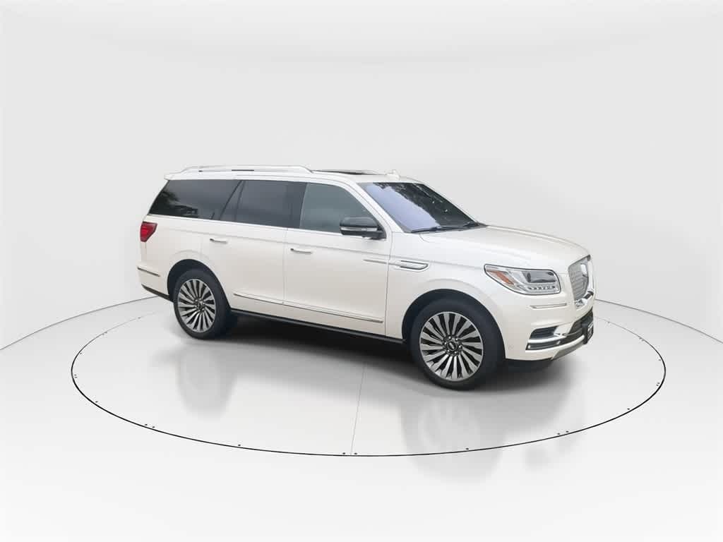 Thumbnail: 2019 Lincoln Navigator - 3