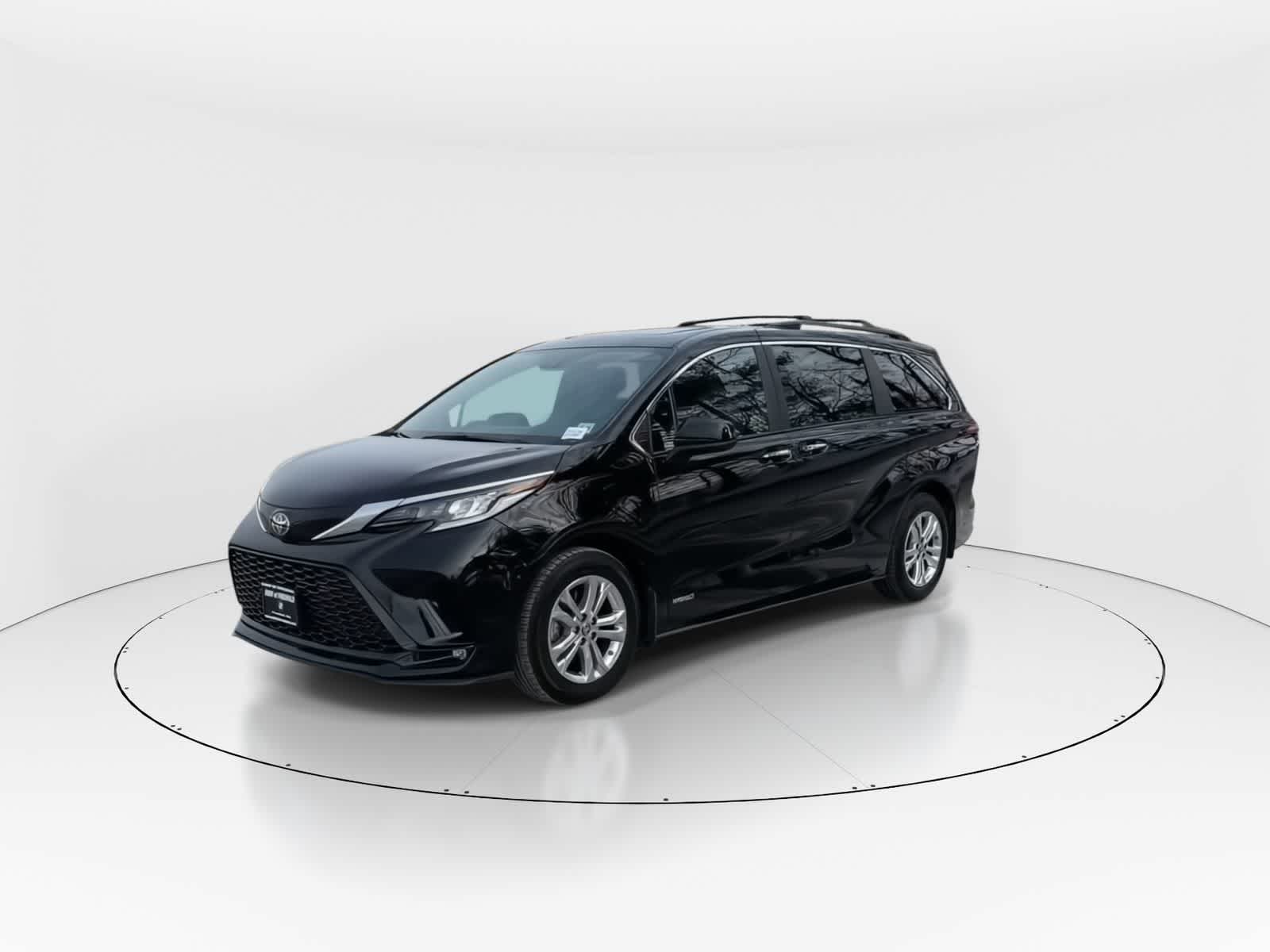 Thumbnail: 2021 Toyota Sienna - 5