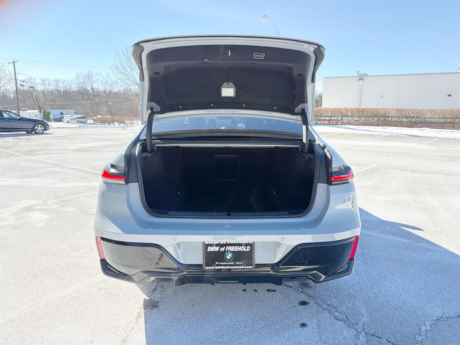 Thumbnail: 2023 BMW 7 Series - 27