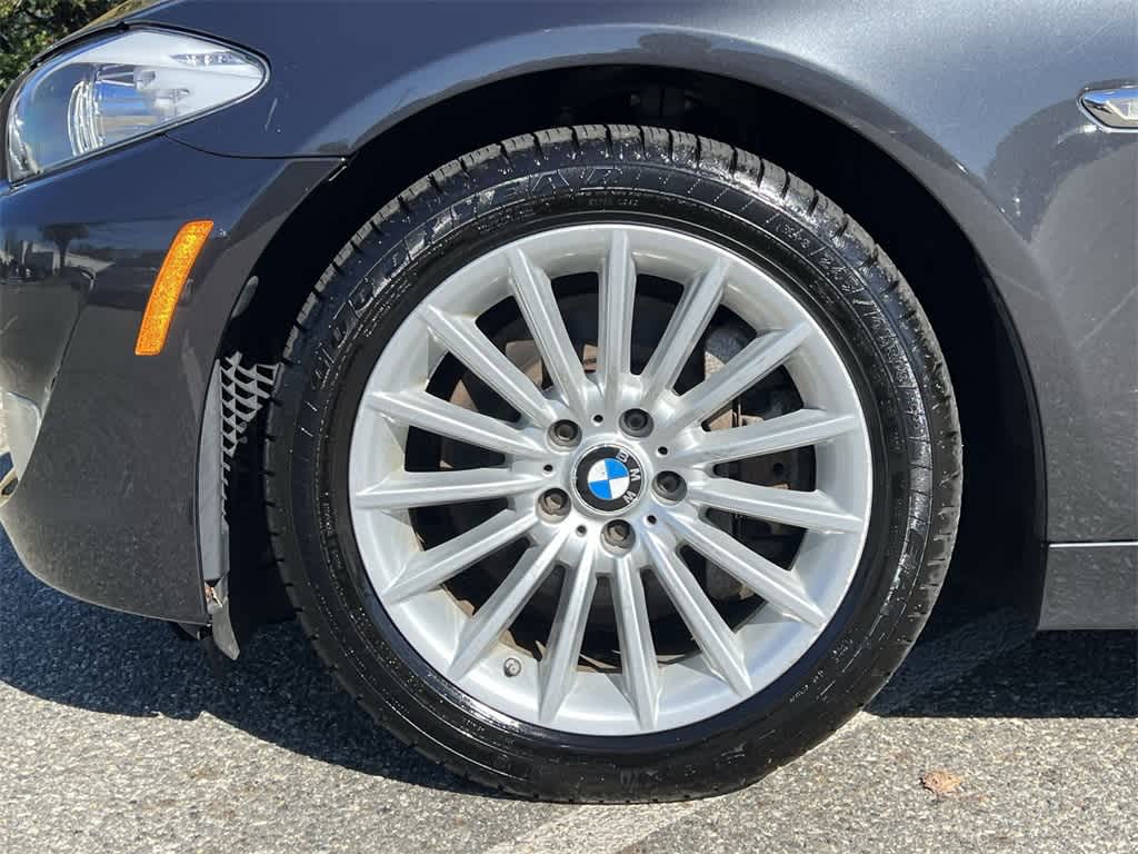 Thumbnail: 2013 BMW 5 Series - 16