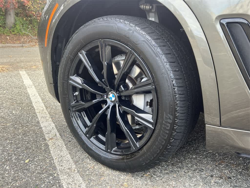 Thumbnail: 2023 BMW X5 - 16