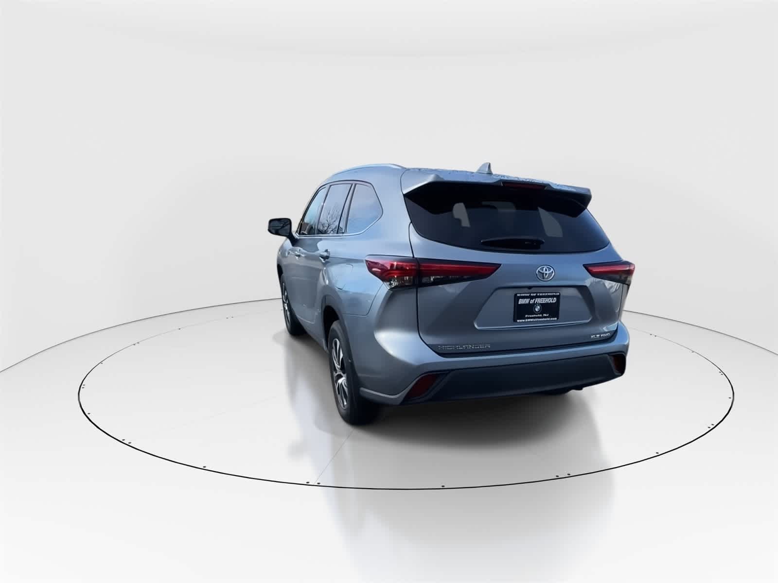 Thumbnail: 2020 Toyota Highlander - 8