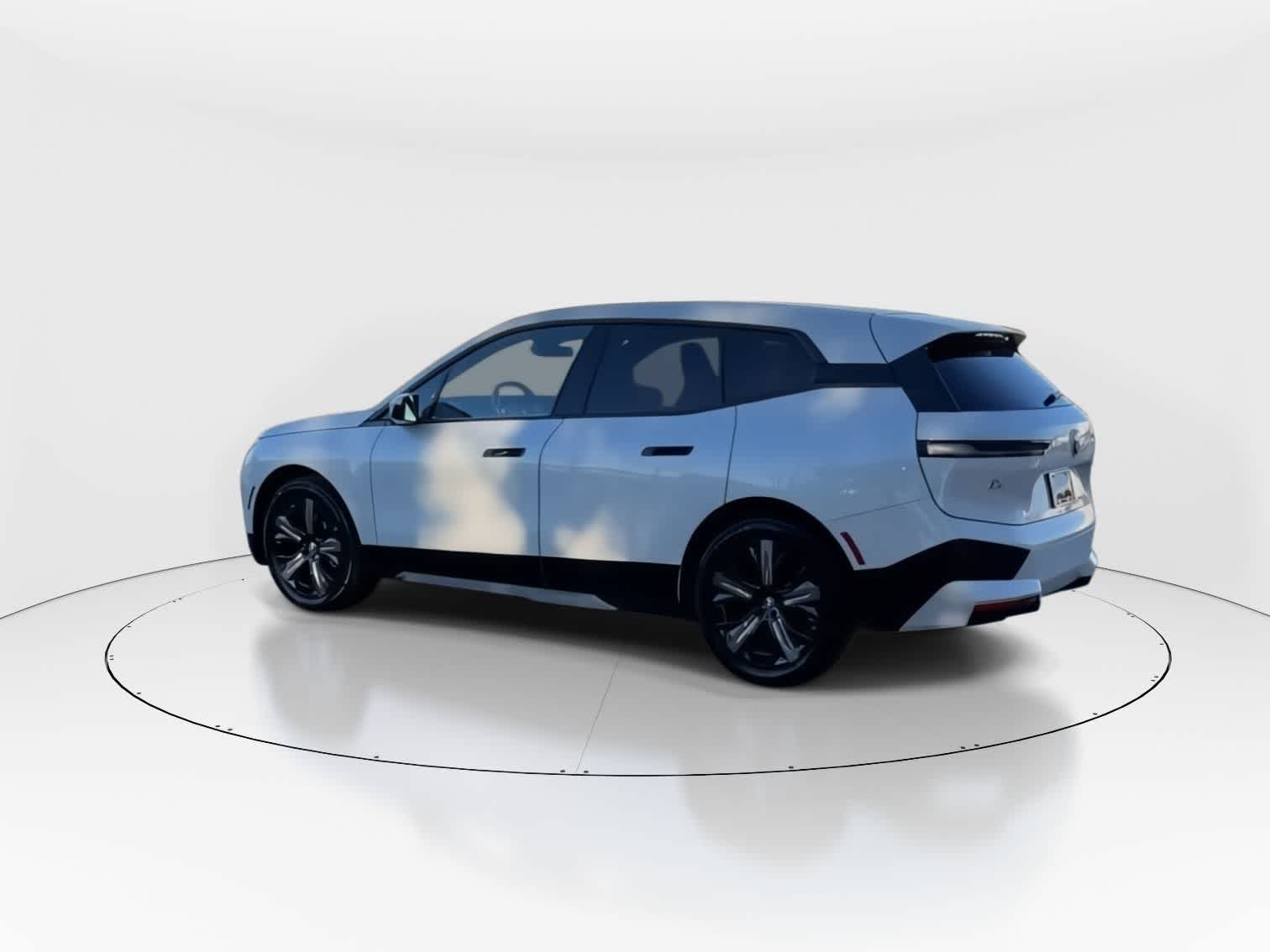 Thumbnail: 2025 BMW iX - 7