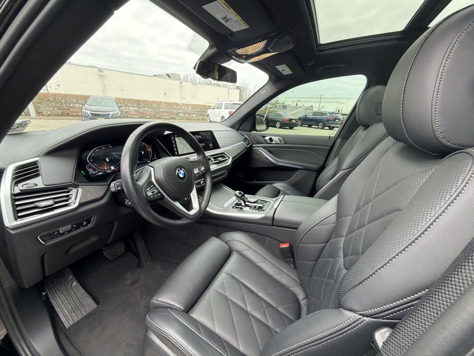 Thumbnail: 2023 BMW X5 - 10