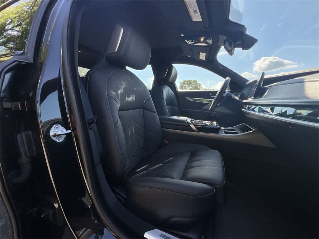 Thumbnail: 2023 BMW 7 Series - 22